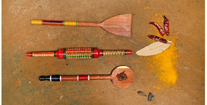 Rasoi ✼ Kutch lacquer ladles { Set of Three } 31